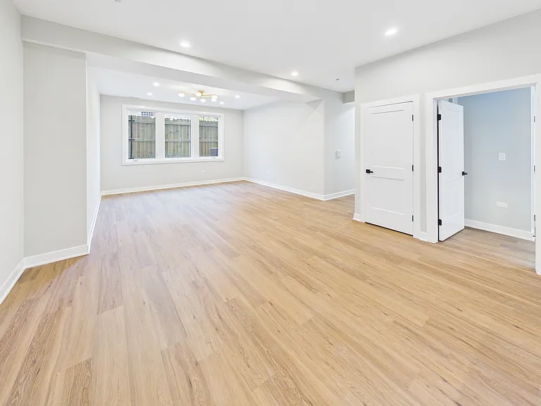 2839 W 24th Blvd #BM — Photo 8