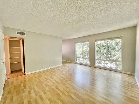 3rd image of 510 Alhambra Blvd APT 10