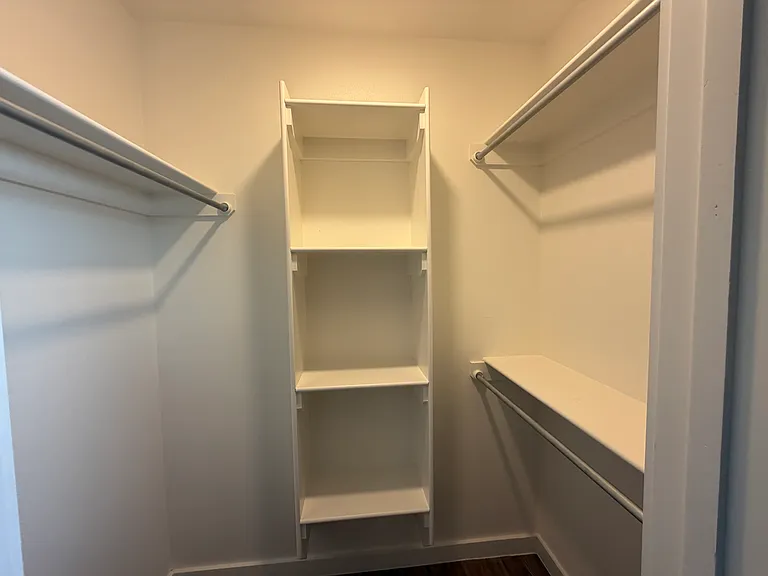 2911 Abbeville Ave — Photo 21