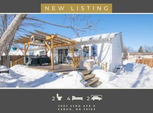 2005 32nd Ave S, Fargo, ND 58103