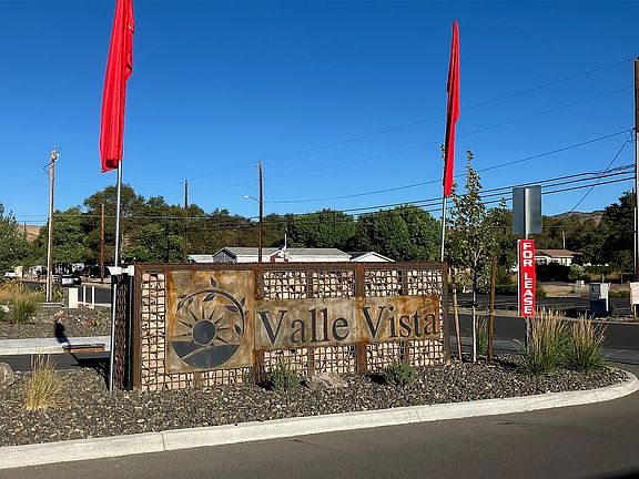 4th image of 5359 Beverly Lake Dr