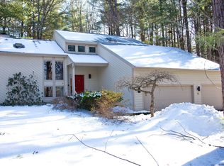 6 Shadowbrook Dr, Clifton Park, NY 12065