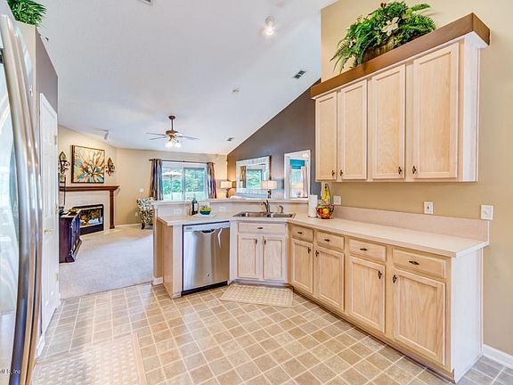 5th image of 1170 Waterfall Dr