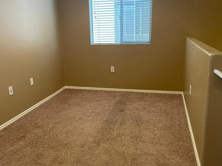 Large upstairs loft area (great kids play area, office, game area, extra TV area)