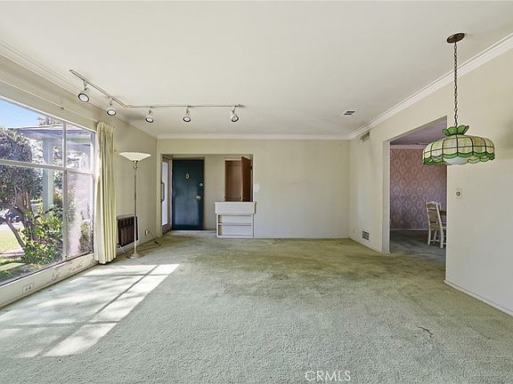4th image of 1295 E Woodbury Rd