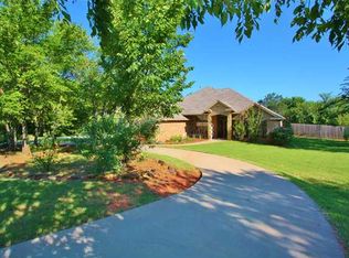 1813 SW 16th St, Newcastle, OK 73065