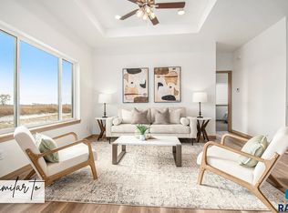 9109 W Counsel St, Sioux Falls, SD 57106