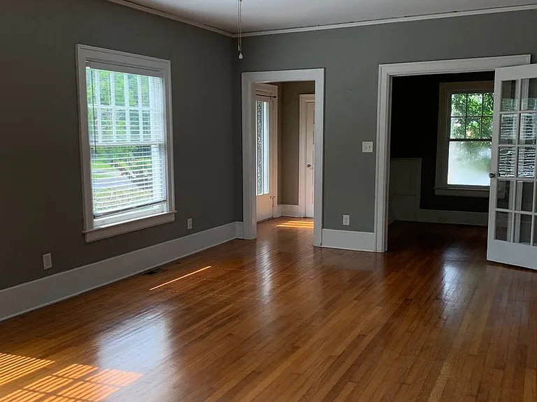 23 Colonial Dr — Photo 16