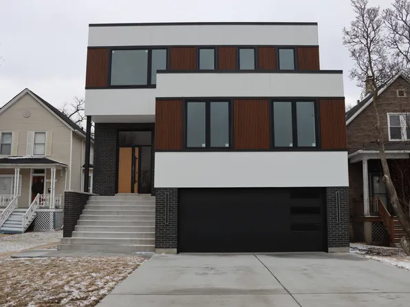 10009 S Beverly Ave, Chicago, IL 60643