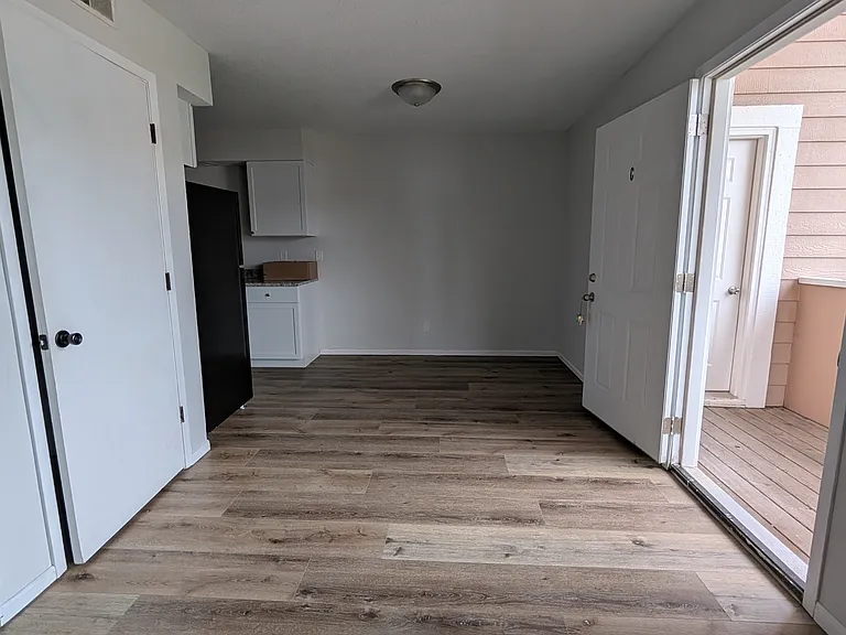 3400 SW Burnett Rd #C — Photo 11