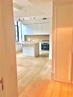 Rented by Century 21 Metropolitan | media 7