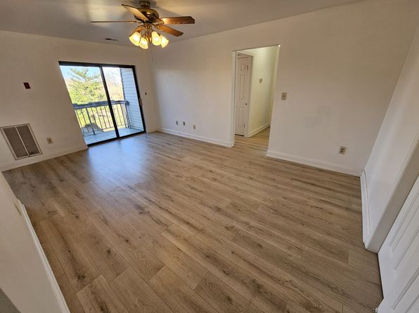 611 Hidden Village Dr, Perth Amboy, NJ 08861