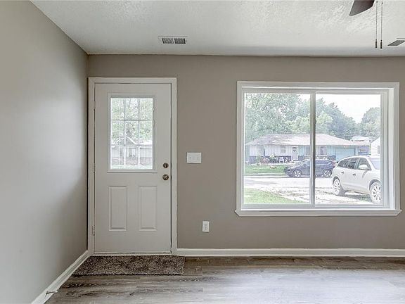 3rd image of 745 N 83rd Ter
