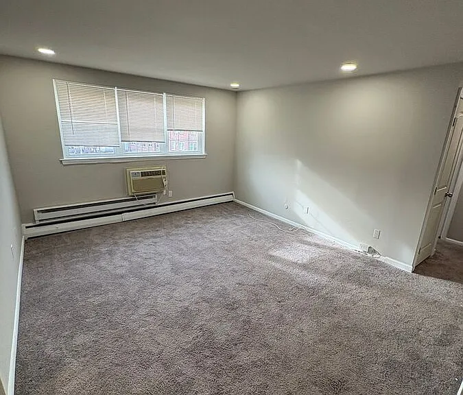 210 Trinity Ave #B5 — Photo 3