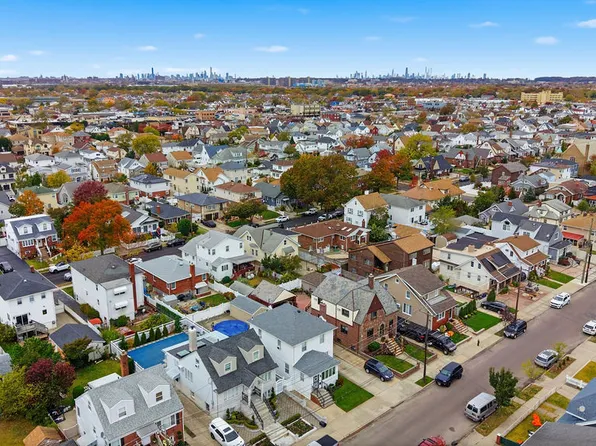 160-36 99th Street image 28 of 31