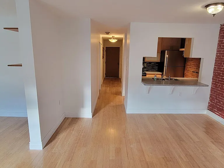 Adams Block — Photo 18