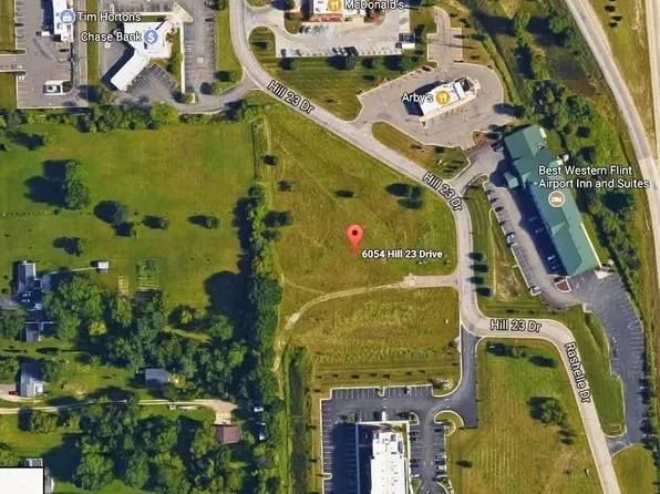 6054 Hill 23 Dr, Flint, MI 48507