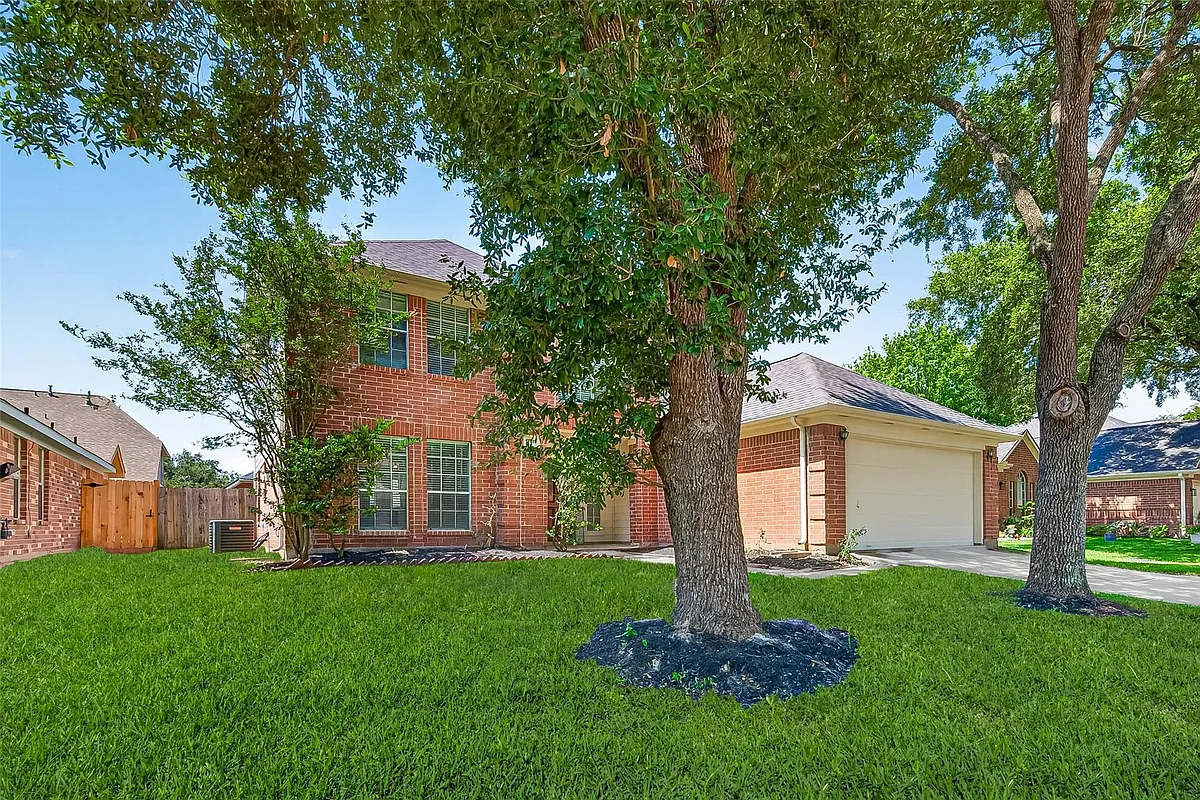 Building Photo - 17819 Inland Oaks Dr