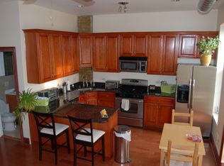 2212 N Campbell Ave #3D, Chicago, IL 60647