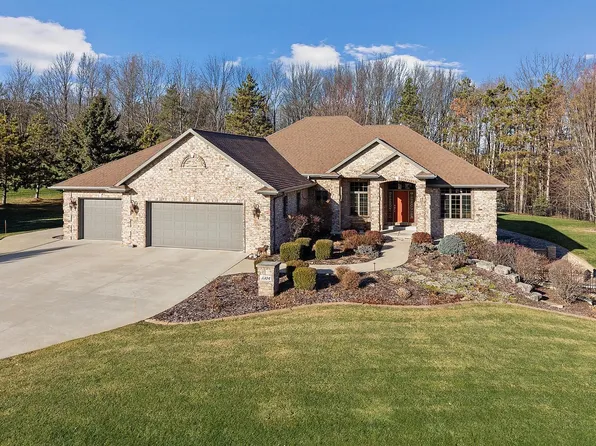 3304 Wynding Ridge Way, Suamico, WI 54313