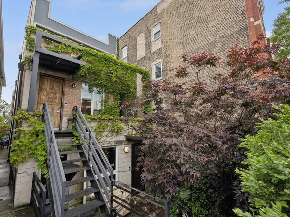 1315 W Erie St #2, Chicago, IL 60642