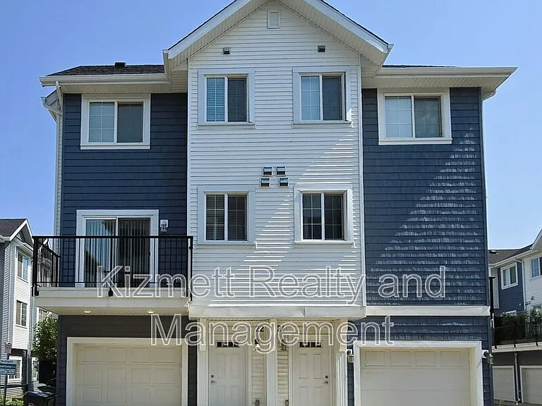 735 Allard Blvd SW #22 — Photo 1