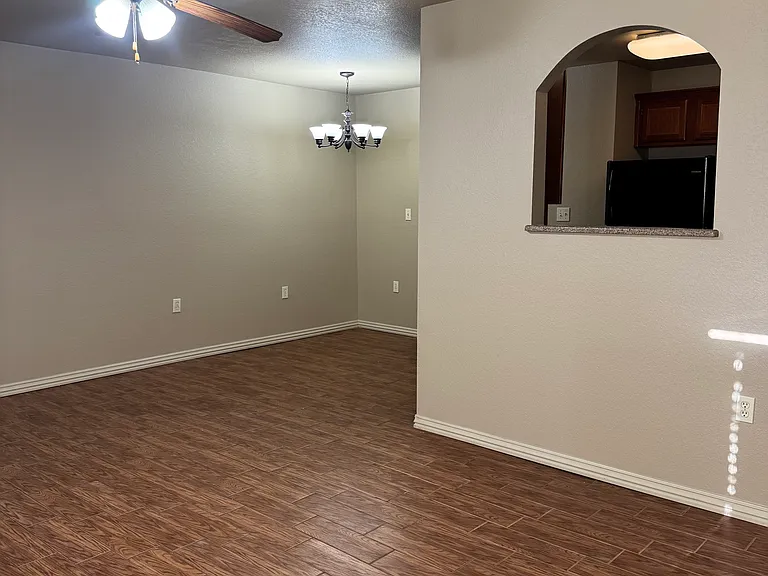 3465 W Chevaux Dr — Photo 3