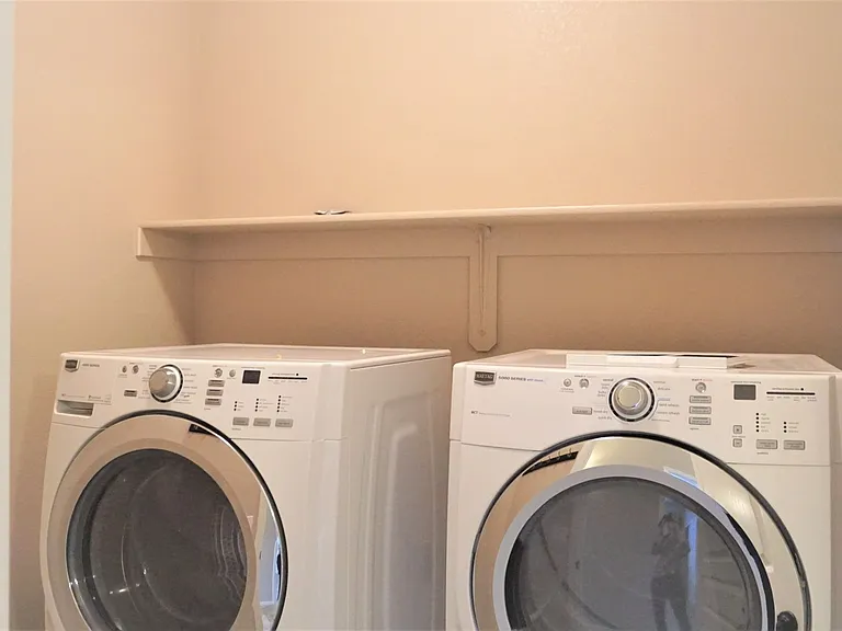 1858 Prairie Grass Dr — Photo 39
