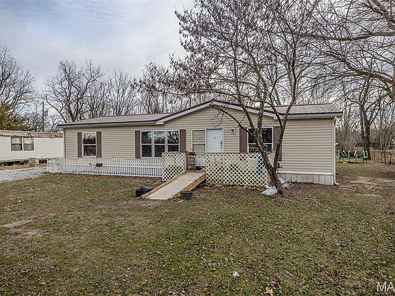 4th image of 19456 Jewell Rd