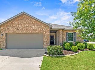 500 Swift Current Dr, Crowley, TX 76036