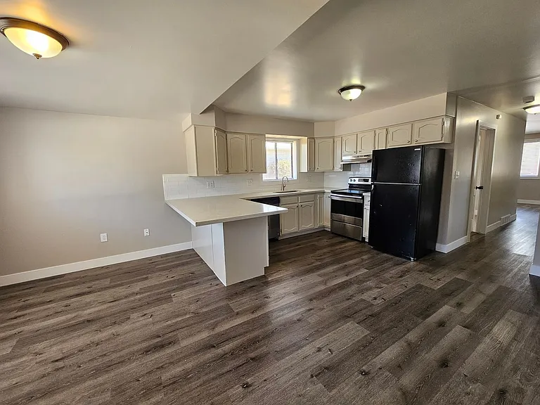 2853 S 9150 W — Photo 1