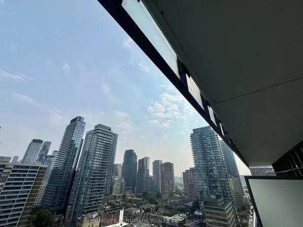 33 Charles St E, Toronto, ON