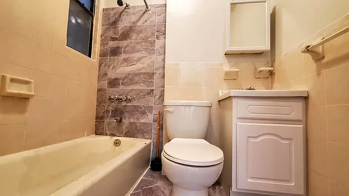 Rented by Compass | media 12