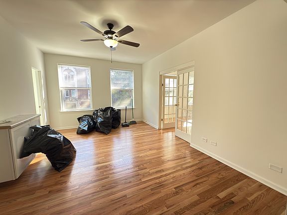4th image of 5528-30 N Kenmore Ave #101