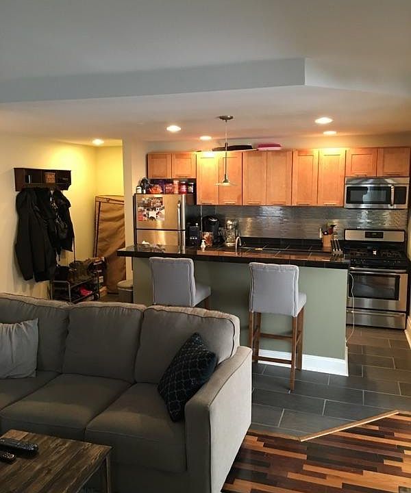 1st image of 182 Colvin Ave APT 1