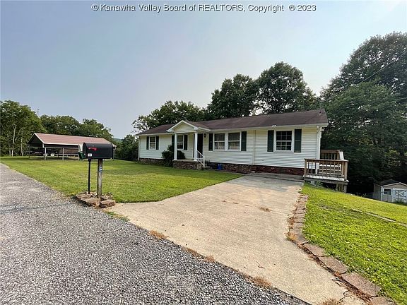 2nd image of 11 Barberry Ln