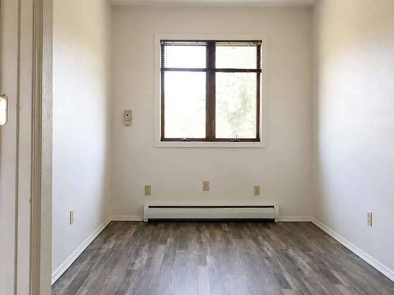 916 Montana St #918 — Photo 25