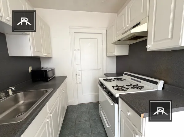26 Sidlaw Rd #14, Brighton, MA 02135