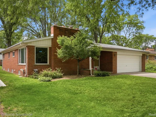33007 Grennada St, Livonia, MI 48154