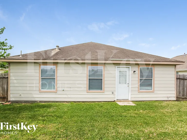 8110 Berkely Ct — Photo 14