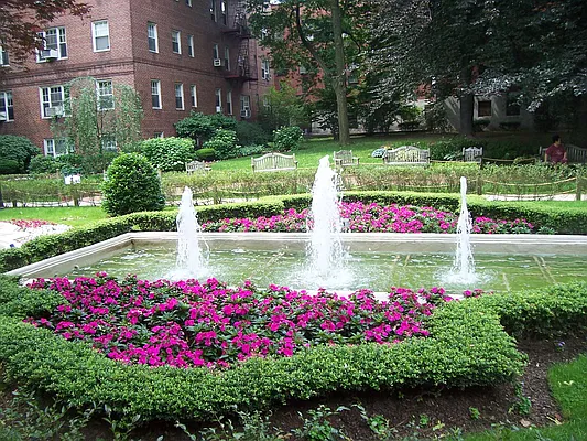 Sold by Benjamin Realty Since 1980 | media 52