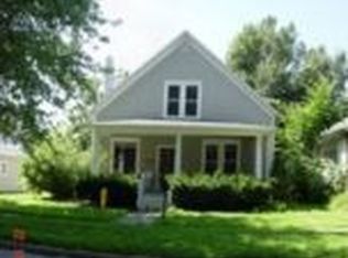 615 W 8th St, Fremont, NE 68025