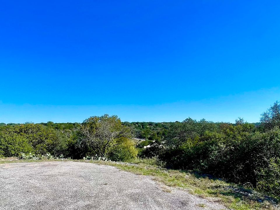 2nd image of 701 Pinto
