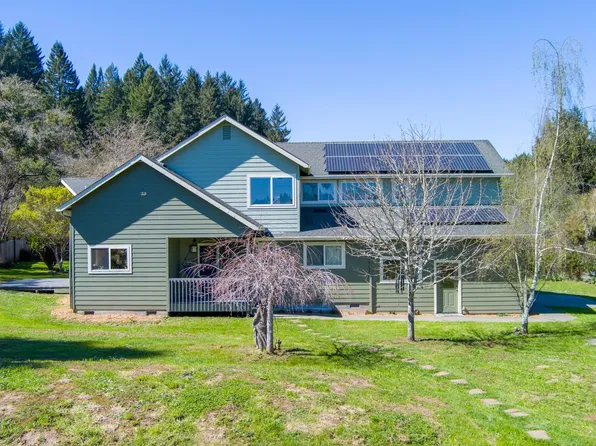 221 Russell Ln, Arcata, CA 95521
