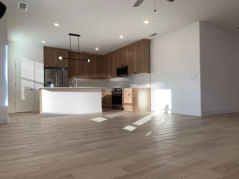 2675 E Teaberry Dr — Photo 15