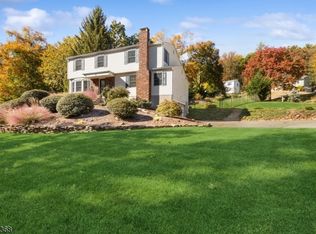 11 Brandywine Rise, Green Brook, NJ 08812