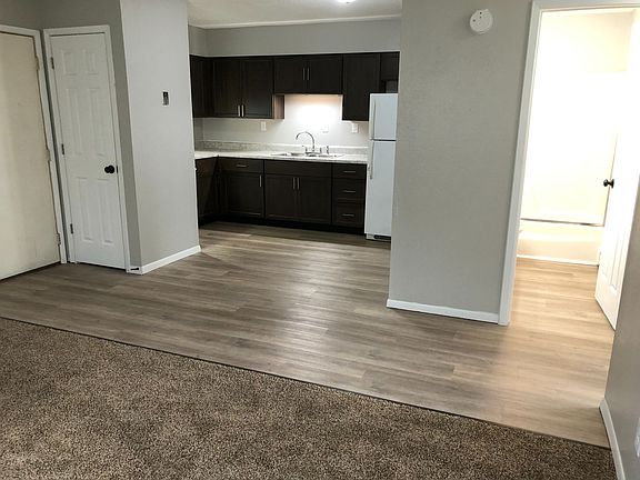 4th image of 417-501 S 1st Ave #3