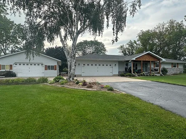 5932 Portage Rd, Deforest, WI 53532