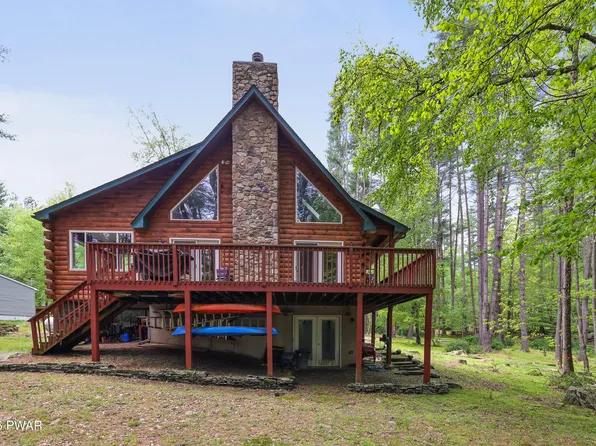 102 Bugle Ct, Lackawaxen, PA 18435