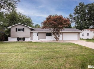 1534 W Woodside Dr, Dunlap, IL 61525